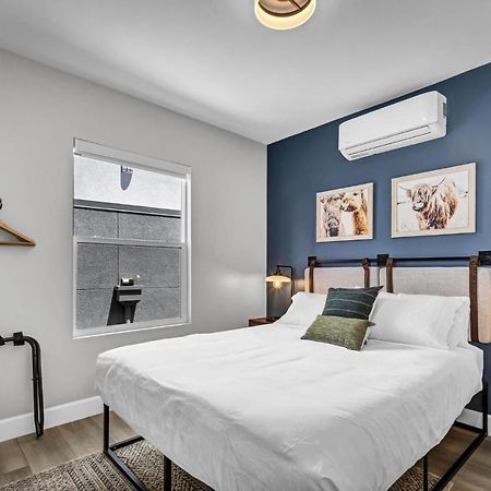 Two Bedroom-Queen In Master. Heart Of Downtown 비스타 외부 사진