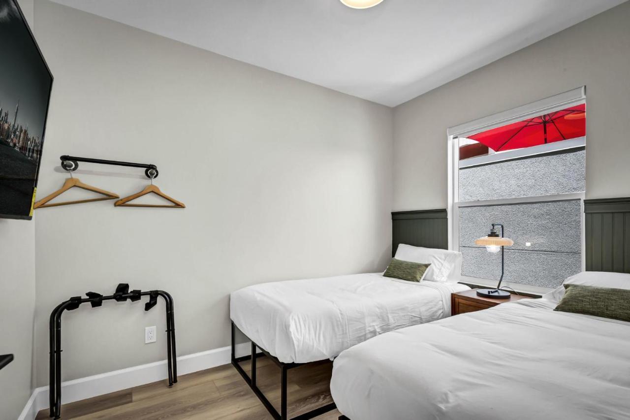 Two Bedroom-Queen In Master. Heart Of Downtown 비스타 외부 사진